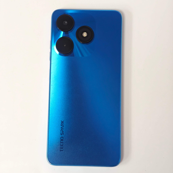 Мобильный телефон TECNO spark 10 4/128 гб