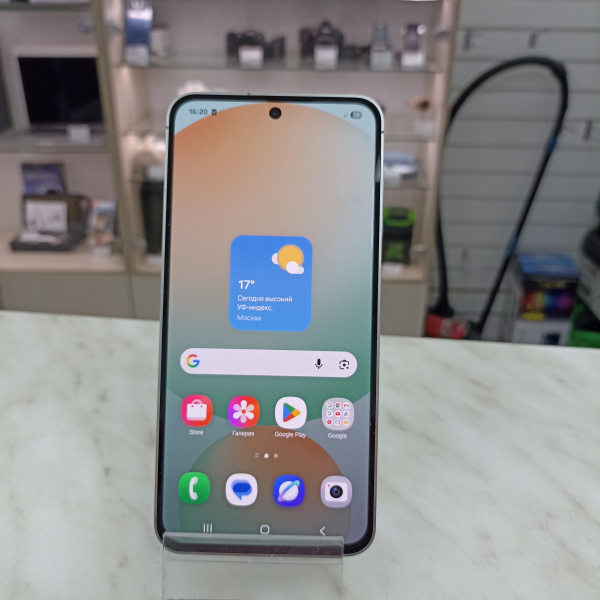 Мобильный телефон SAMSUNG S24 FE 8/128 гб