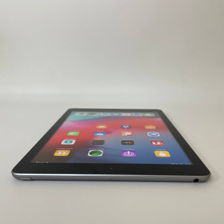 Планшет Apple iPad (2018) 6th generation А1893 9,7"  32 гб