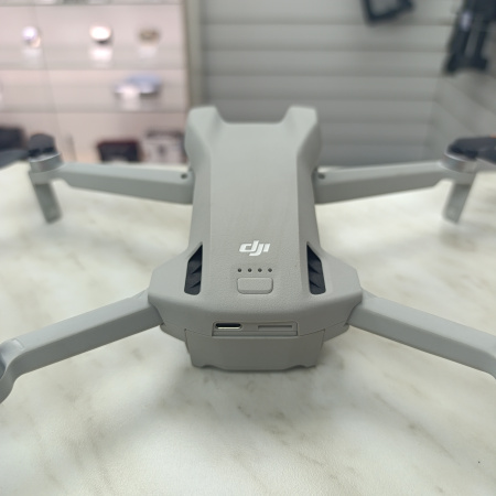 Квадрокоптер DJI  mini 3 pro