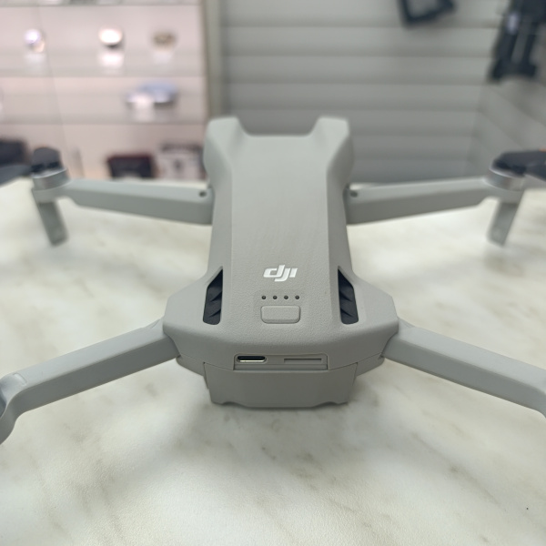 Квадрокоптер DJI  mini 3 pro