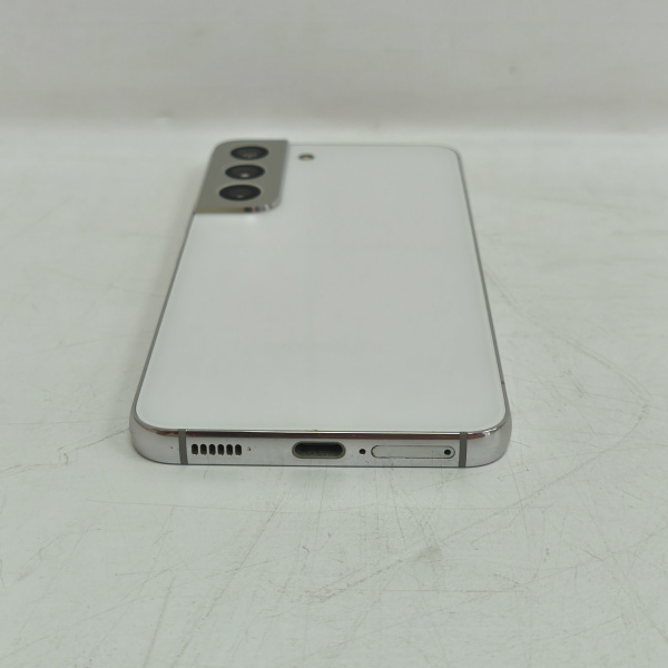 Мобильный телефон SAMSUNG Galaxy S22 8/128 гб