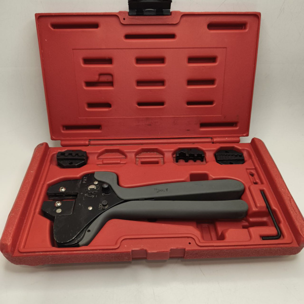 Ручной инструмент CTF 55922 с набором матриц