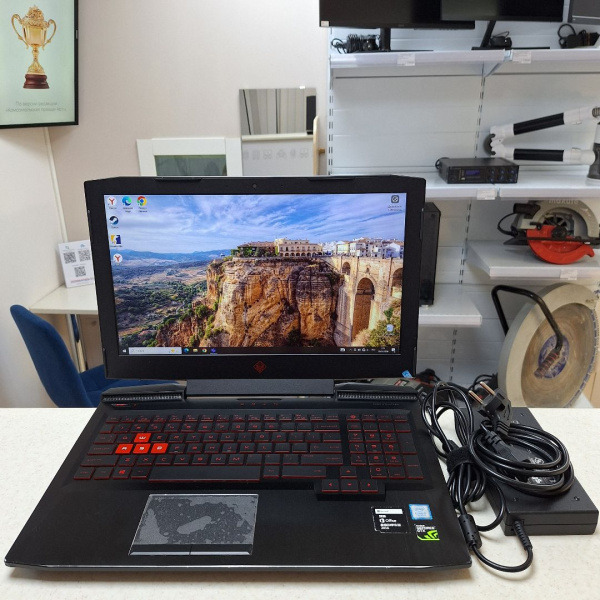 Ноутбук HP OMEN i7 1050 tpn-q194 15,6"/ Intel Core i7-7700HQ/ 8 Гб/ 512 Гб/