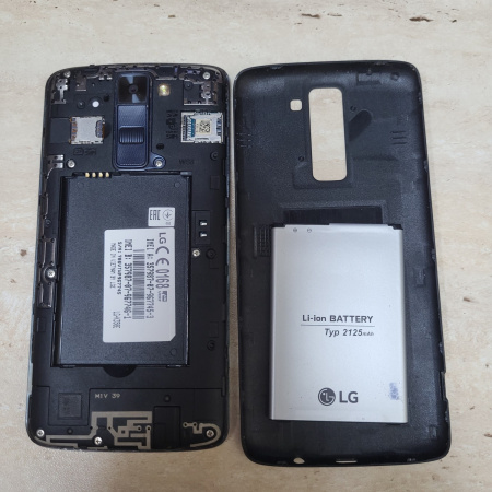 Мобильный телефон LG K350 1/16гб