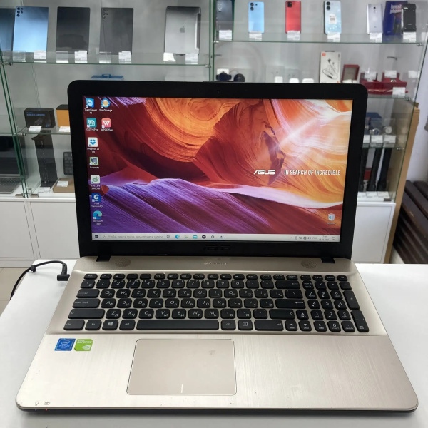 Ноутбук ASUS X541S 15,6"/  Intel Pentium N3710/ 4 Гб/ 500 Гб/