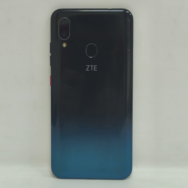 Мобильный телефон ZTE Blade V10 Vita RU 3/64 гб