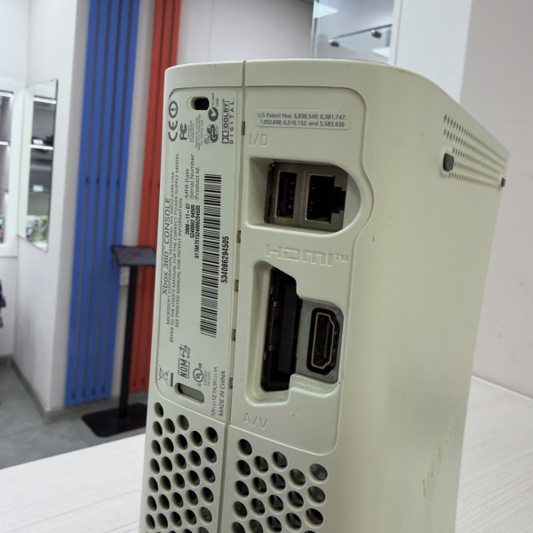 Игровая приставка XBOX 360